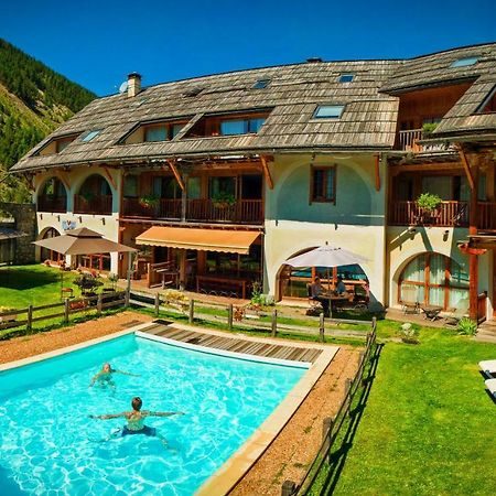 Hôtel&Spa La Ferme de l'Izoard Arvieux Esterno foto