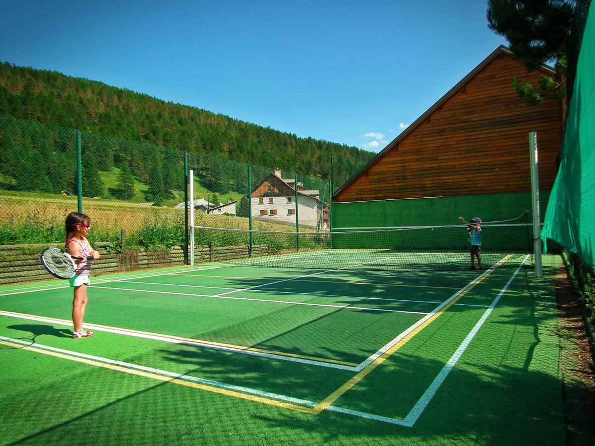 Hôtel&Spa La Ferme de l'Izoard Arvieux Esterno foto