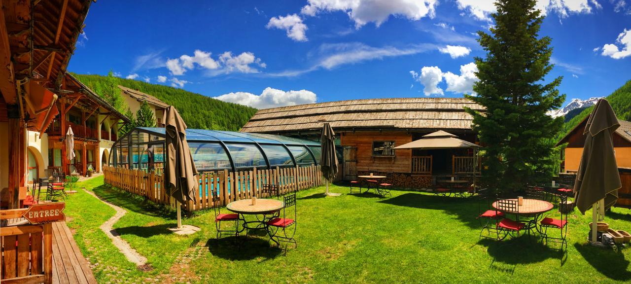 Hôtel&Spa La Ferme de l'Izoard Arvieux Esterno foto