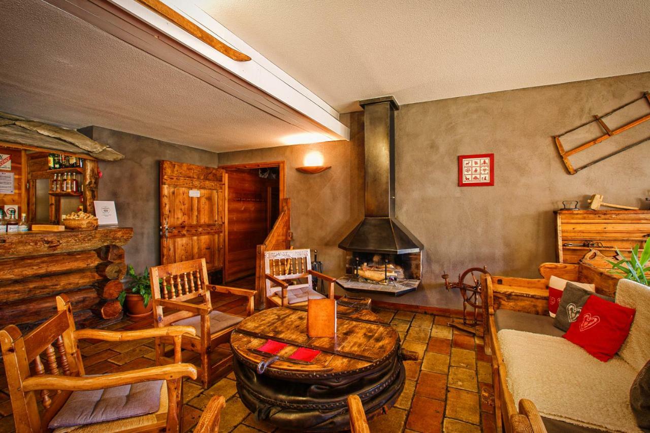 Hôtel&Spa La Ferme de l'Izoard Arvieux Esterno foto