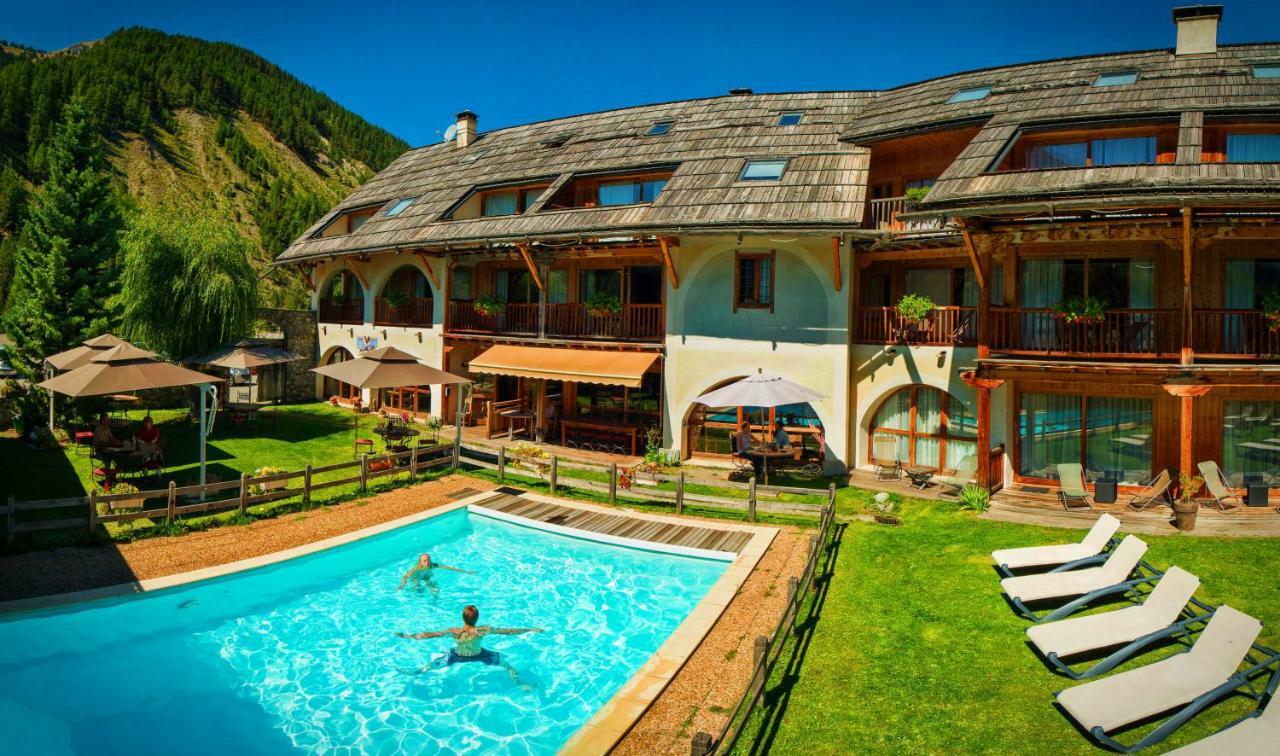 Hôtel&Spa La Ferme de l'Izoard Arvieux Esterno foto