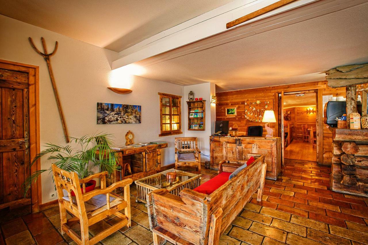 Hôtel&Spa La Ferme de l'Izoard Arvieux Esterno foto